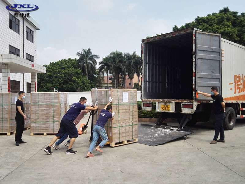 喜讯：我司1000公里光缆外贸订单顺利出货！